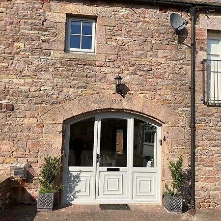 Westwood Barn Holiday Let Brough Sowerby Екстериор снимка