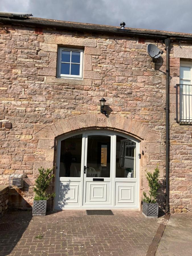 Westwood Barn Holiday Let Brough Sowerby Екстериор снимка