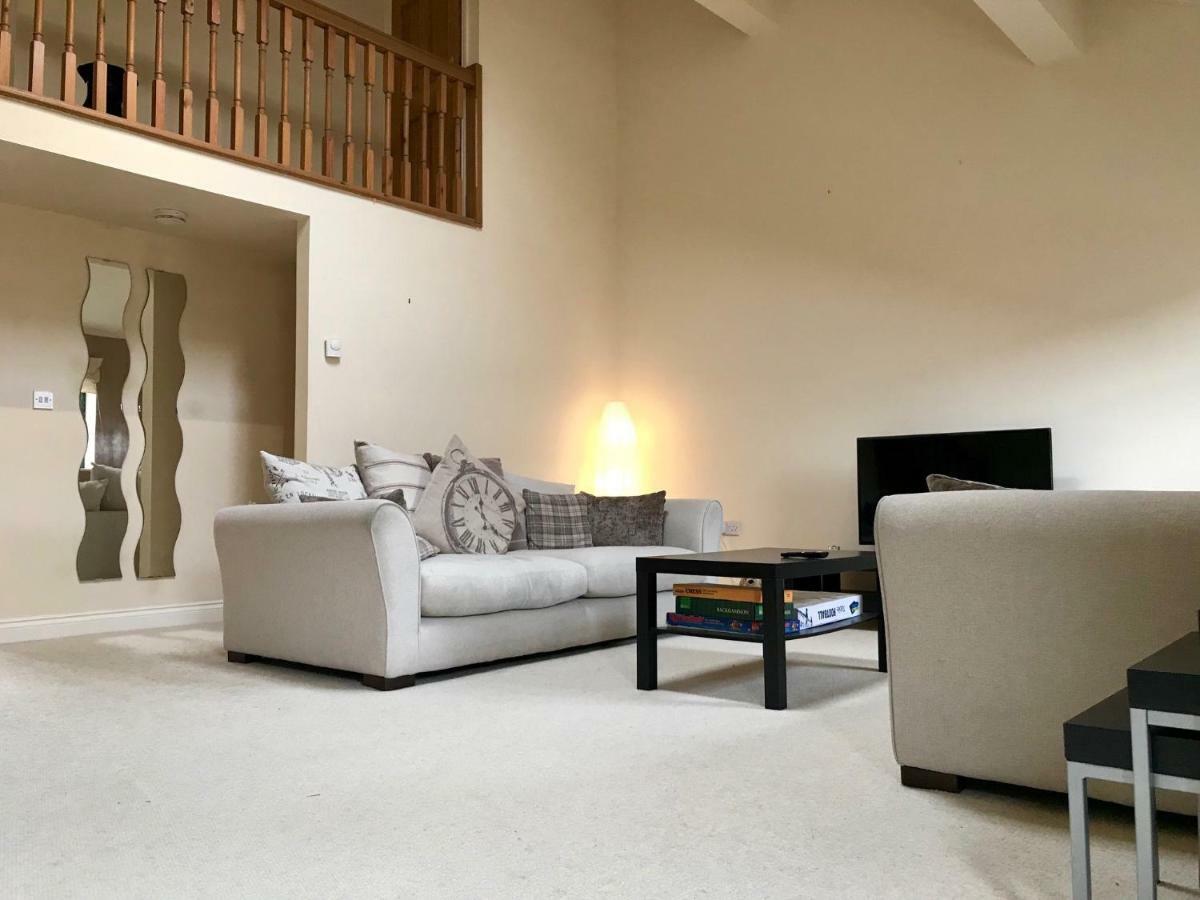 Westwood Barn Holiday Let Brough Sowerby Екстериор снимка