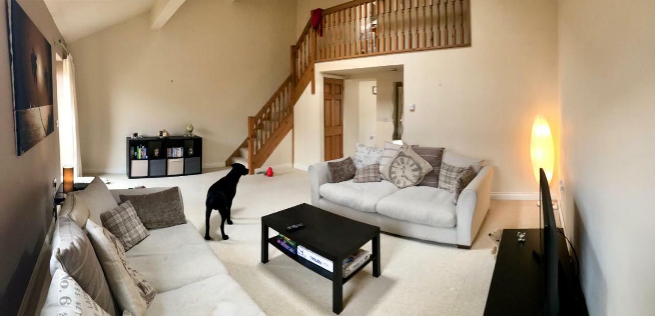 Westwood Barn Holiday Let Brough Sowerby Екстериор снимка