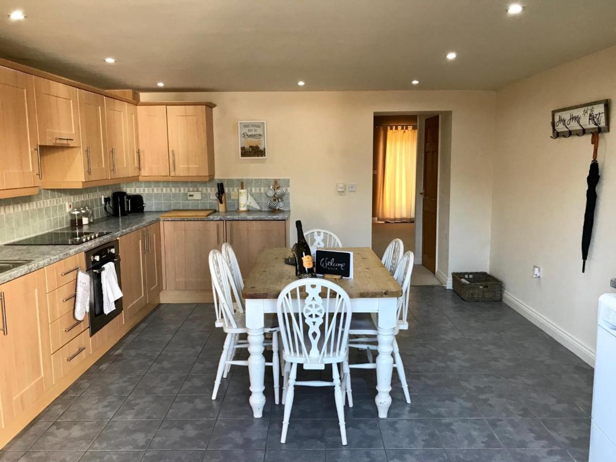 Westwood Barn Holiday Let Brough Sowerby Екстериор снимка